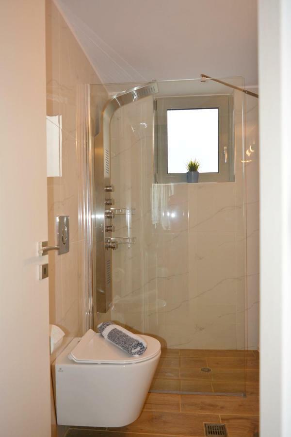 Balos Residence Private Pool Seafront Seaview 基萨莫斯 外观 照片