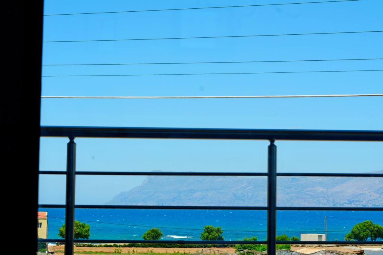 Balos Residence Private Pool Seafront Seaview 基萨莫斯 外观 照片